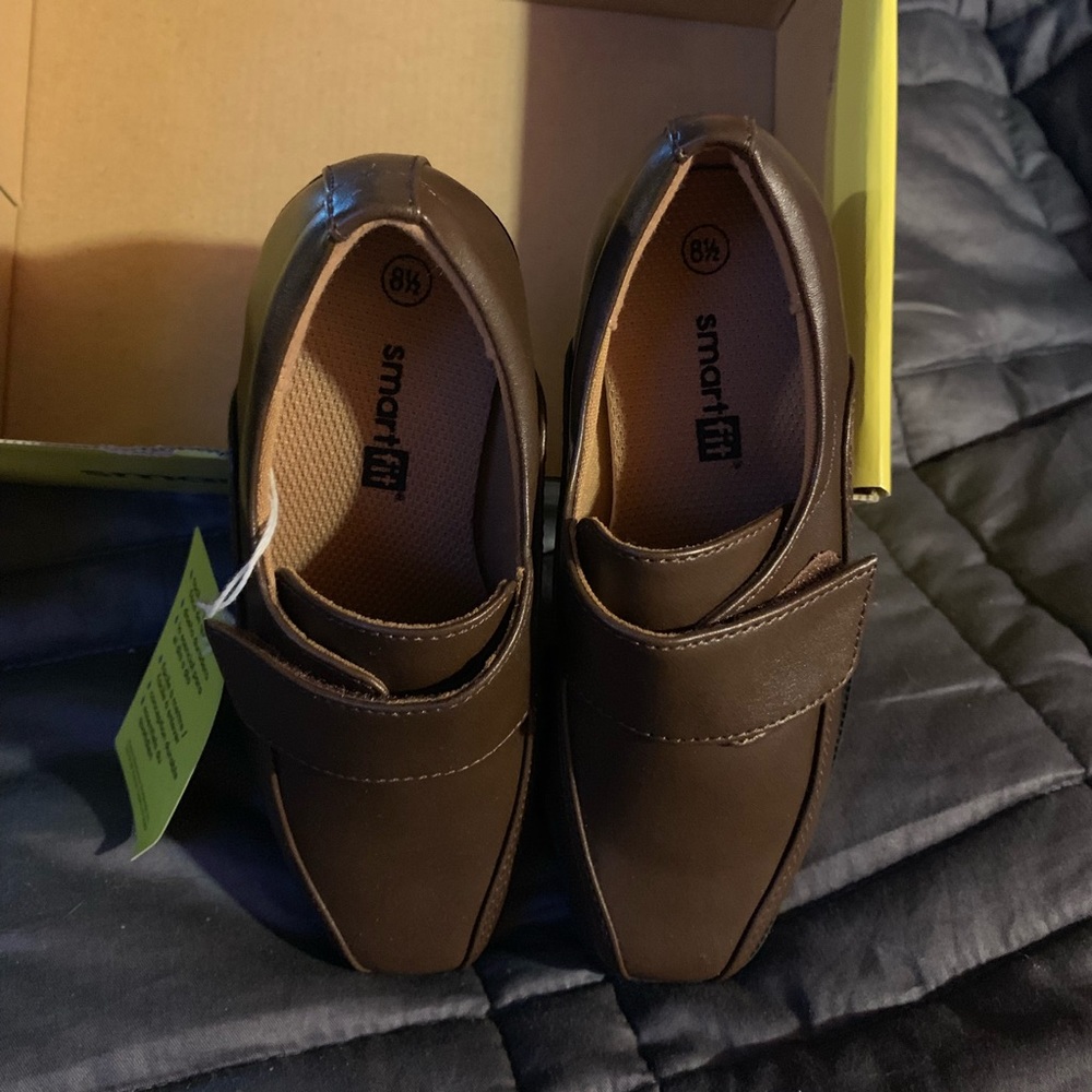 NIB Brown Boys Dress Shoes